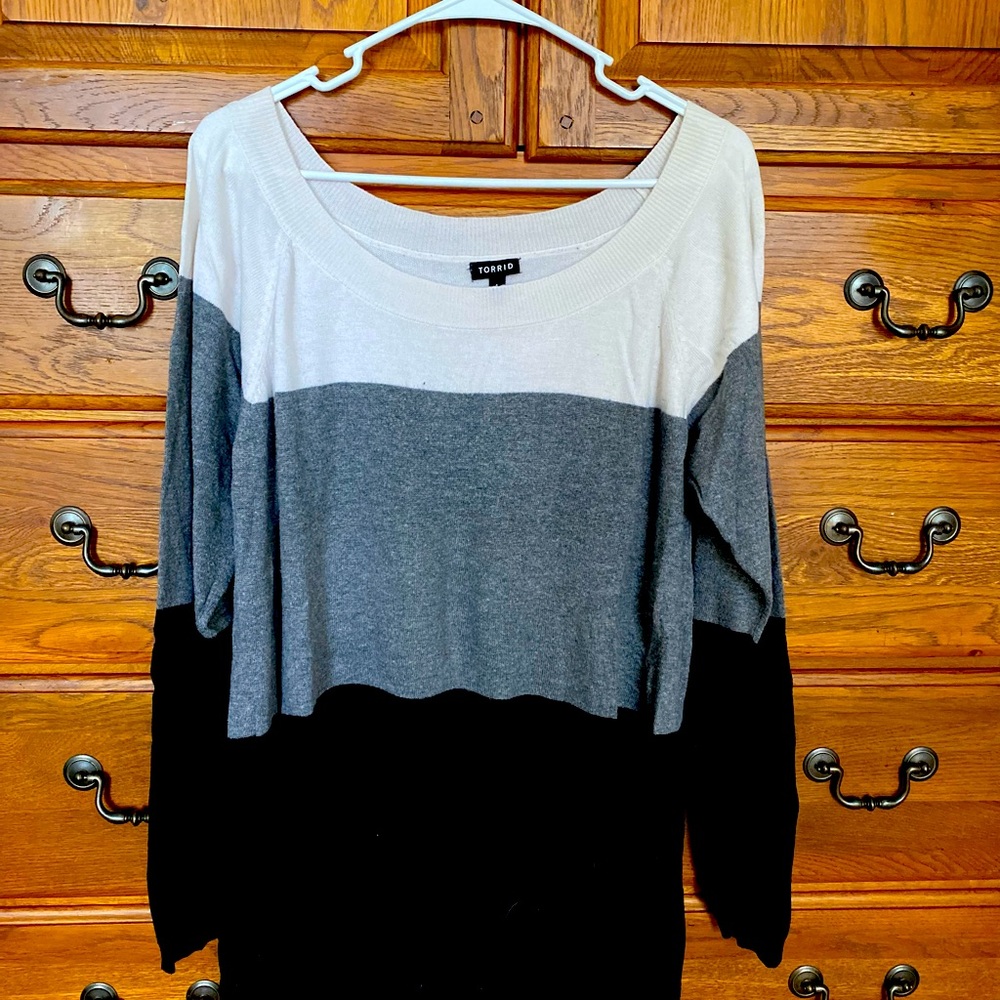 TORRID women’s lightweight sweater